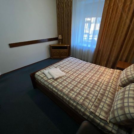 Central Apartaments Of Stefan Cel Mare Boulevard In Chisinau Exterior foto