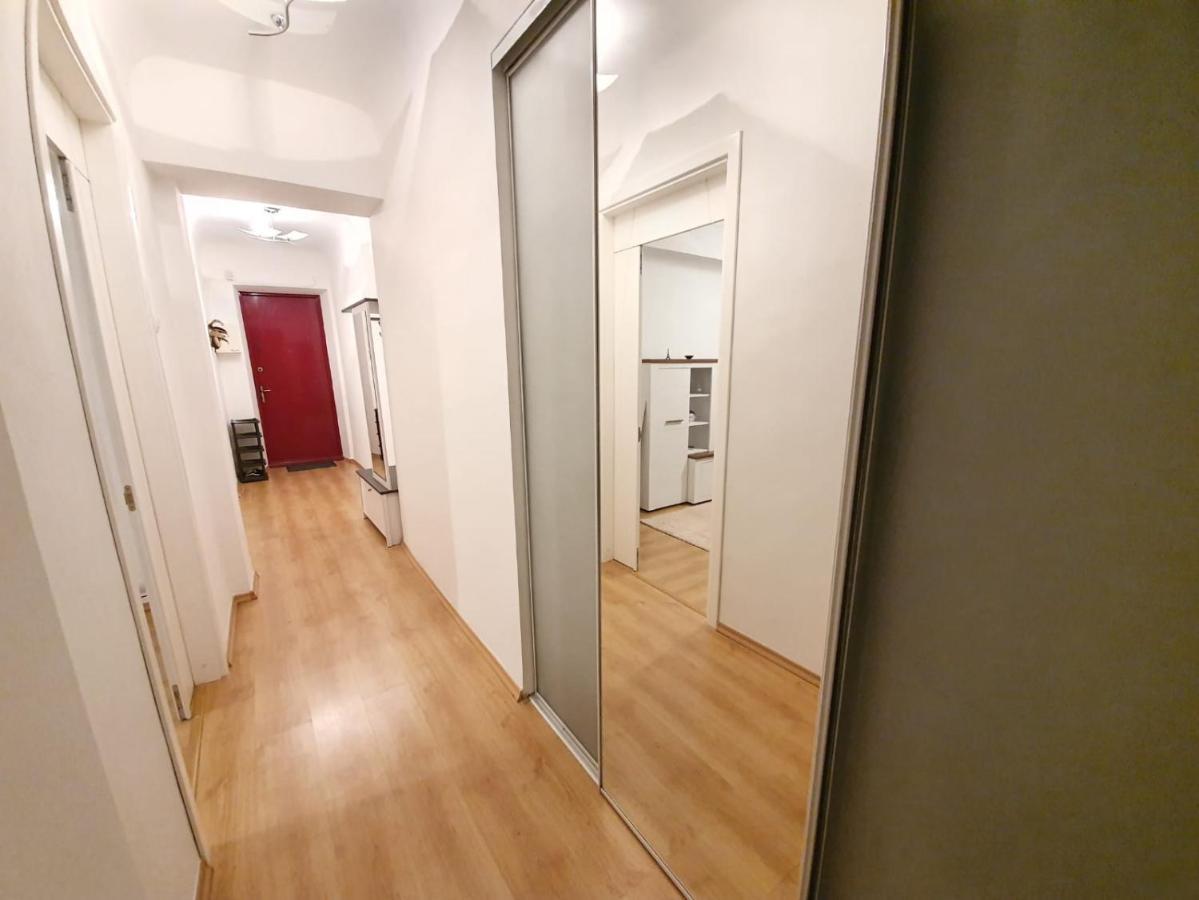 Central Apartaments Of Stefan Cel Mare Boulevard In Chisinau Exterior foto
