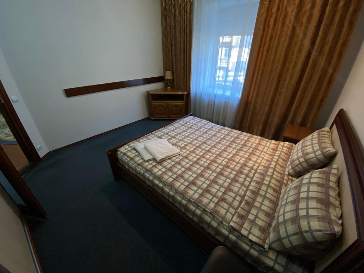 Central Apartaments Of Stefan Cel Mare Boulevard In Chisinau Exterior foto
